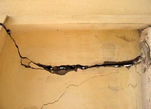 chống thấm khe nứt